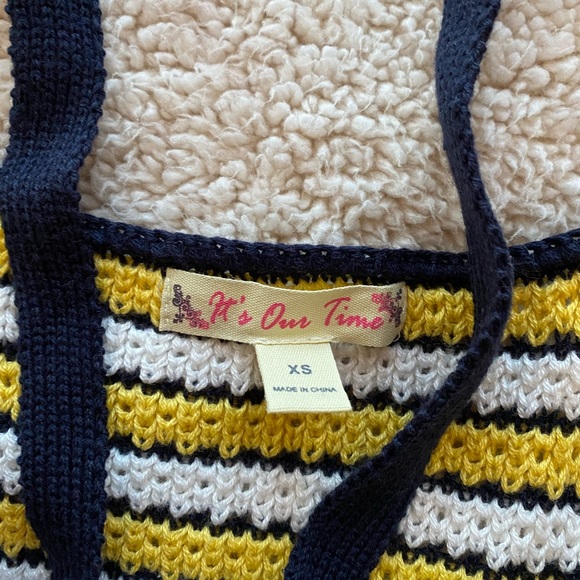 ⚡️FREE a with a purchase of $25 or more⚡️
NWOT It’s Our Time- Tank Top - Picture 2 of 4